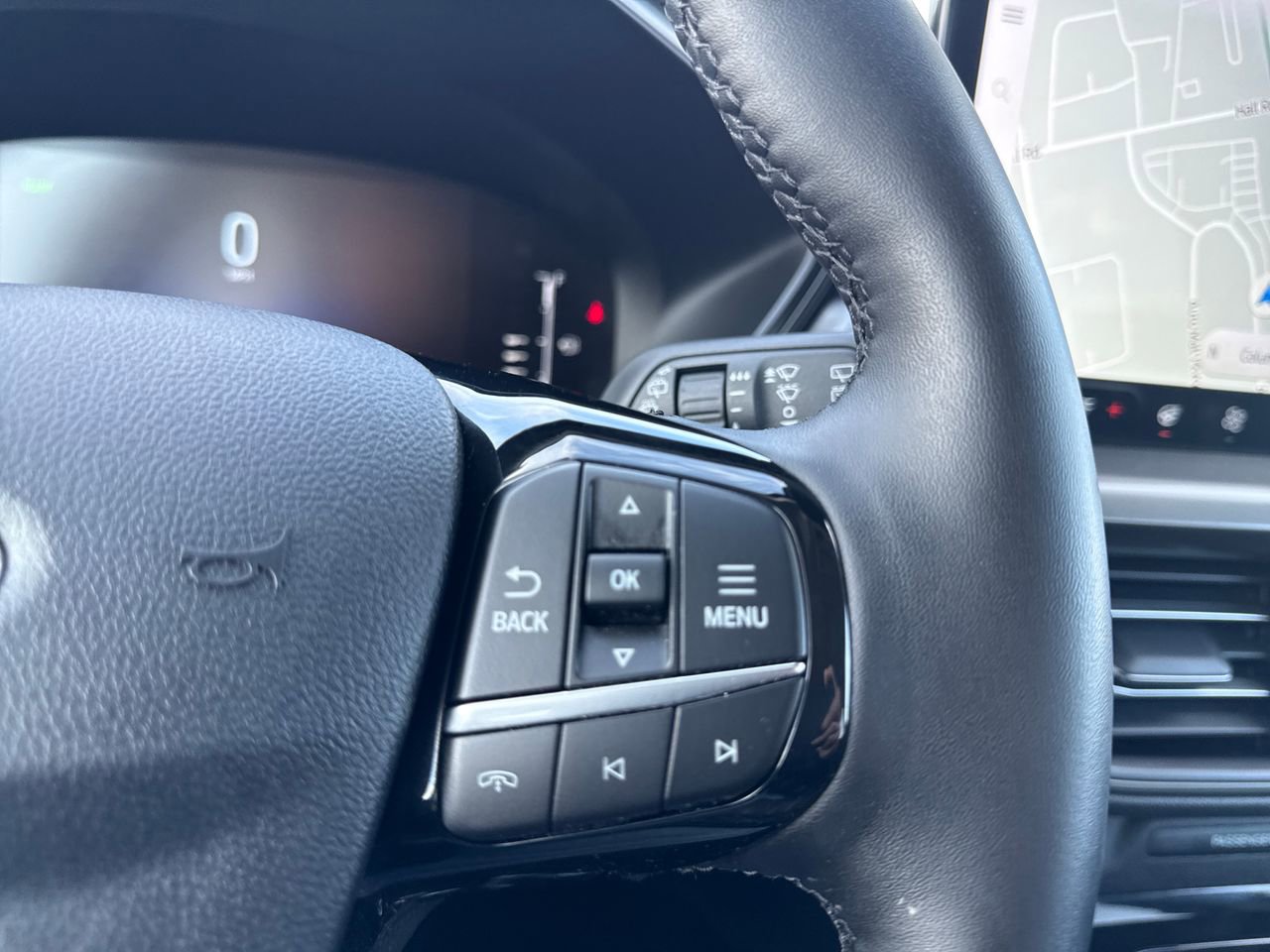 Used 2024 Ford Escape SE image 26