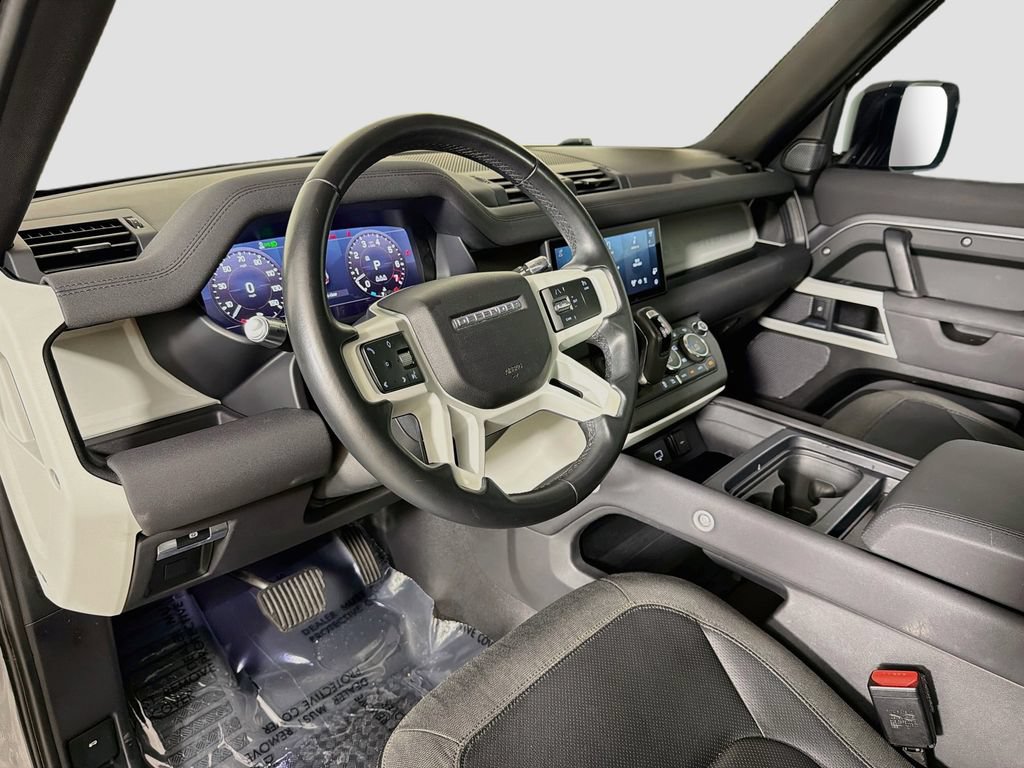 Certified 2020 Land Rover Defender 110 SE AWD/4WD image 9