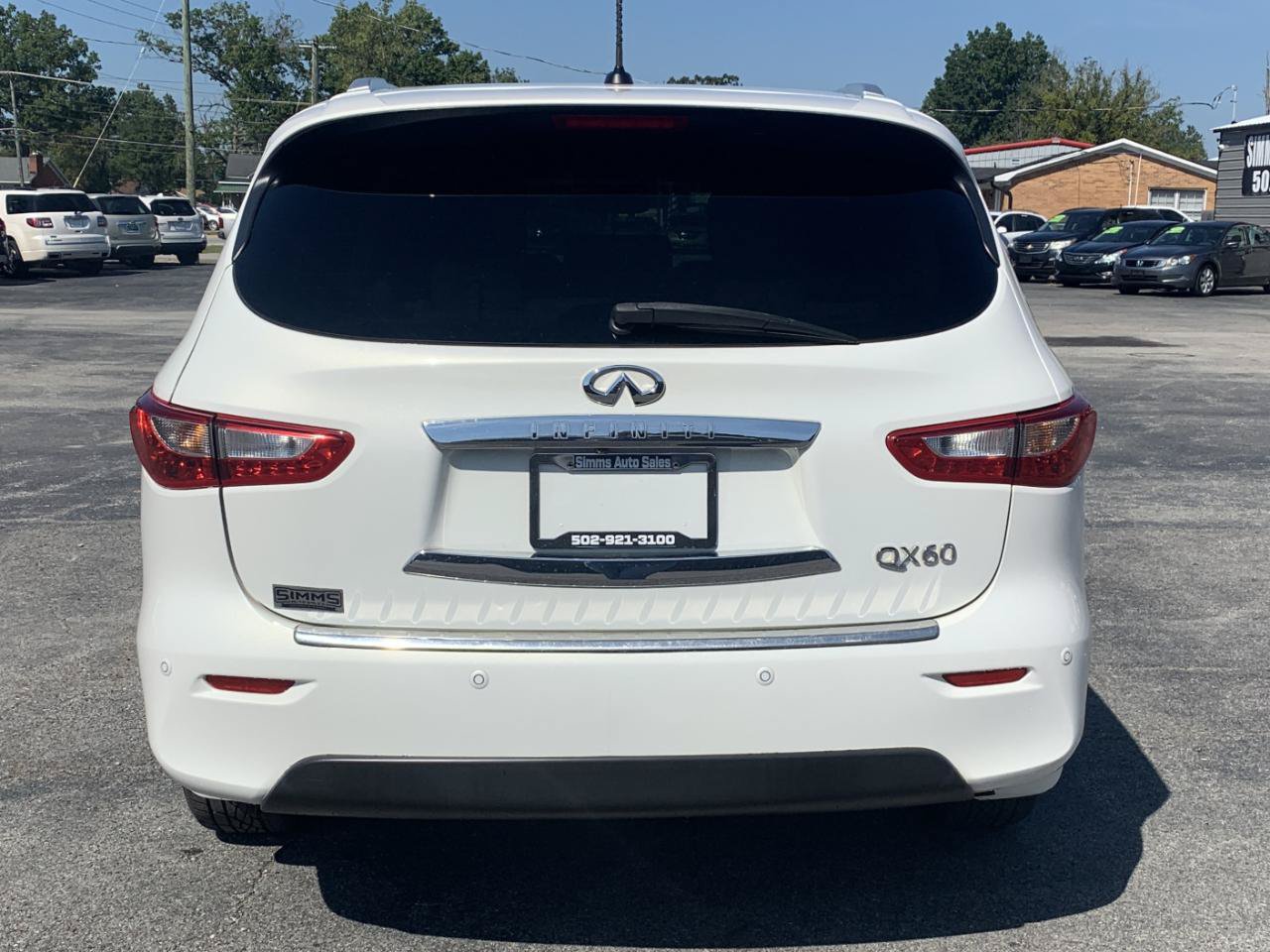 Used 2014 INFINITI QX60 Luxe w/ Deluxe Touring Package AWD/4WD image 4