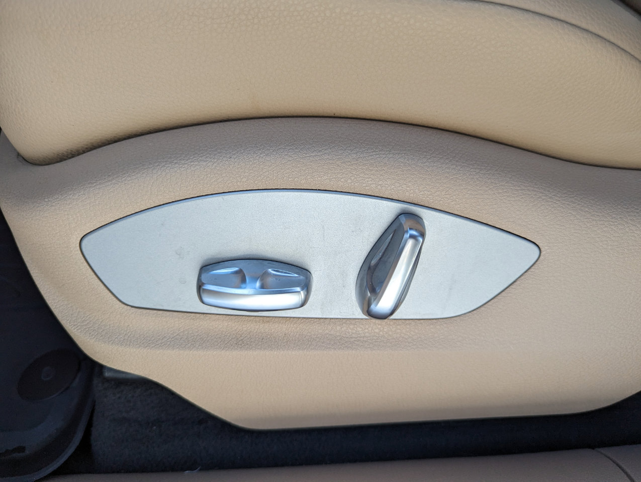 Used 2020 Porsche Macan AWD image 15