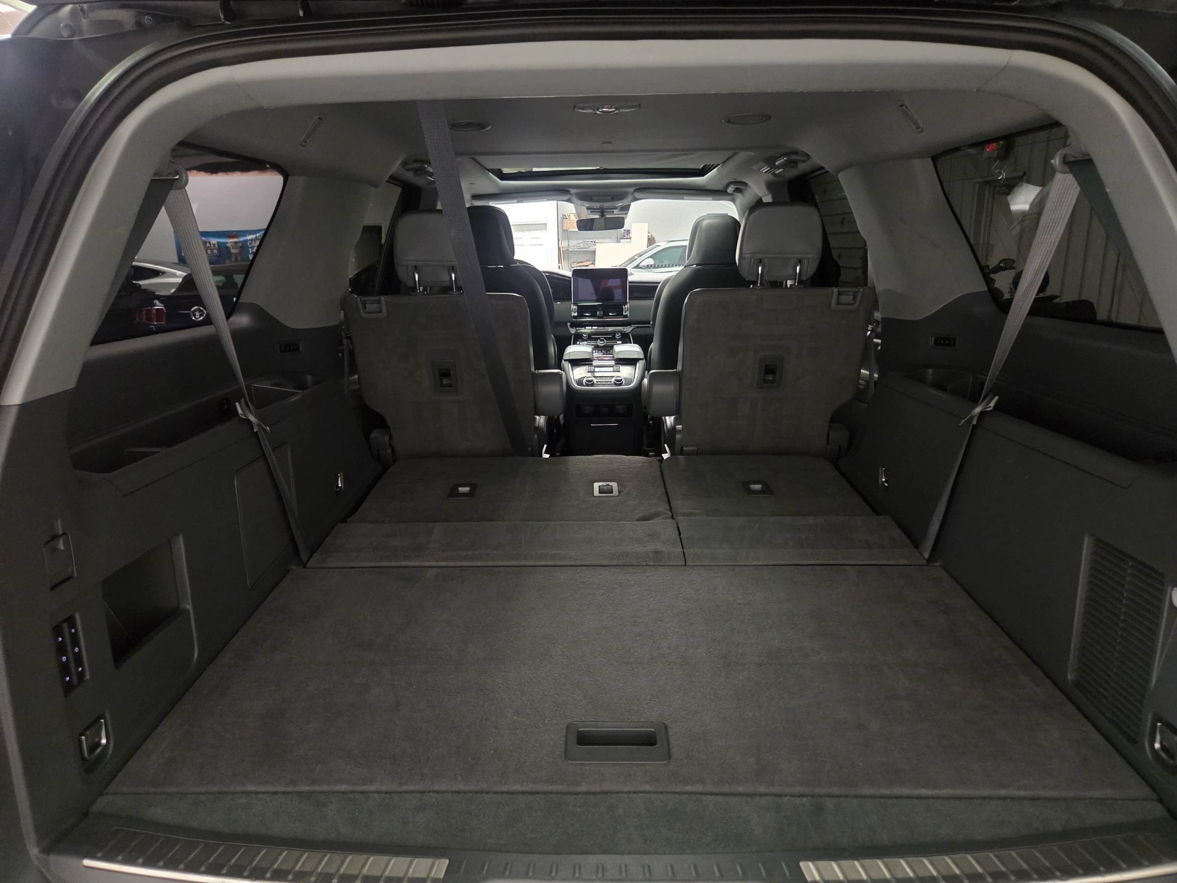 Used 2021 Lincoln Navigator L Reserve RWD image 41