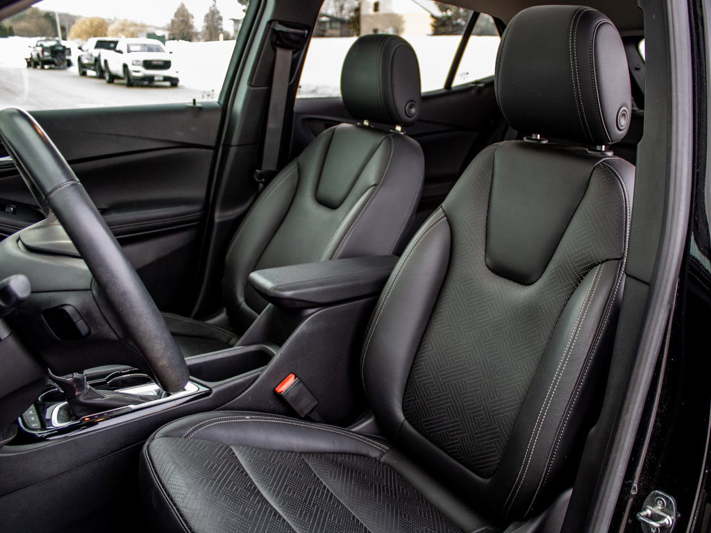 Used 2022 Buick Encore GX Essence w/ Experience Buick Package image 15