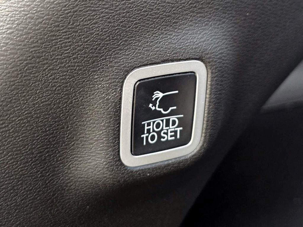 Used 2025 Jeep Wagoneer S Limited AWD/4WD image 33