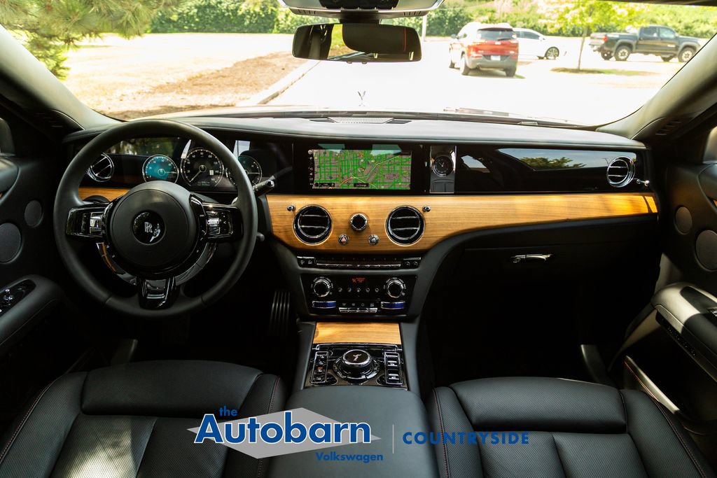 Used 2022 Rolls-Royce Ghost w/ Ghost Package AWD/4WD image 19