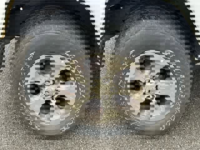 Used 2018 Jeep Wrangler Sahara w/ Connectivity Group image 21