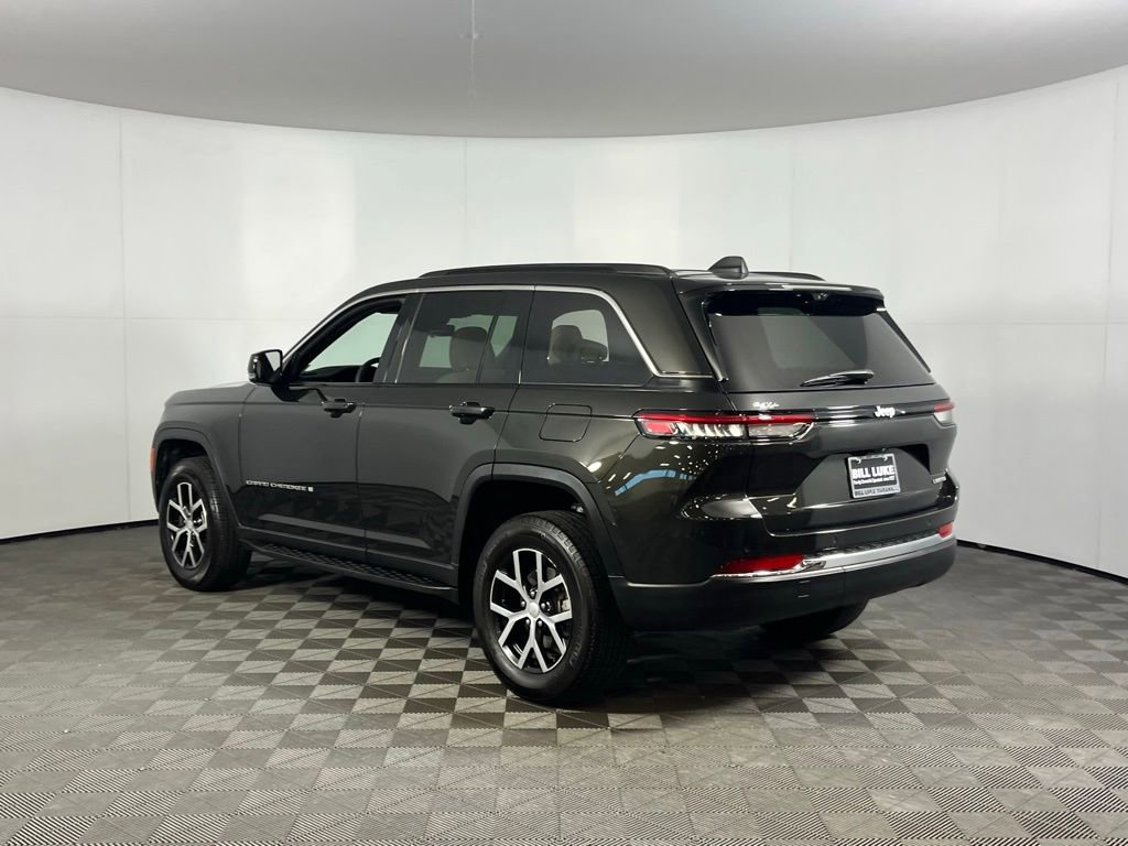 Used 2024 Jeep Grand Cherokee Limited w/ Luxury Tech Group II image 9