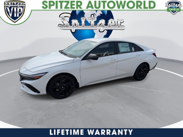 New 2026 Hyundai Elantra Sport FWD image 8