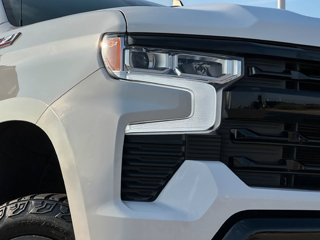 Used 2025 Chevrolet Silverado 1500 LT Trail Boss w/ LT Trail Boss Premium Package AWD/4WD image 10
