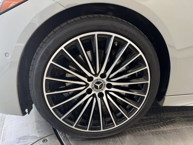 Used 2025 Mercedes-Benz C 300 Sedan image 10