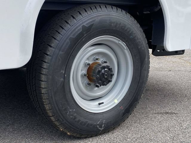 New 2026 Ford E-350 and Econoline 350 Super Duty w/ Power Equipment Group RWD image 9