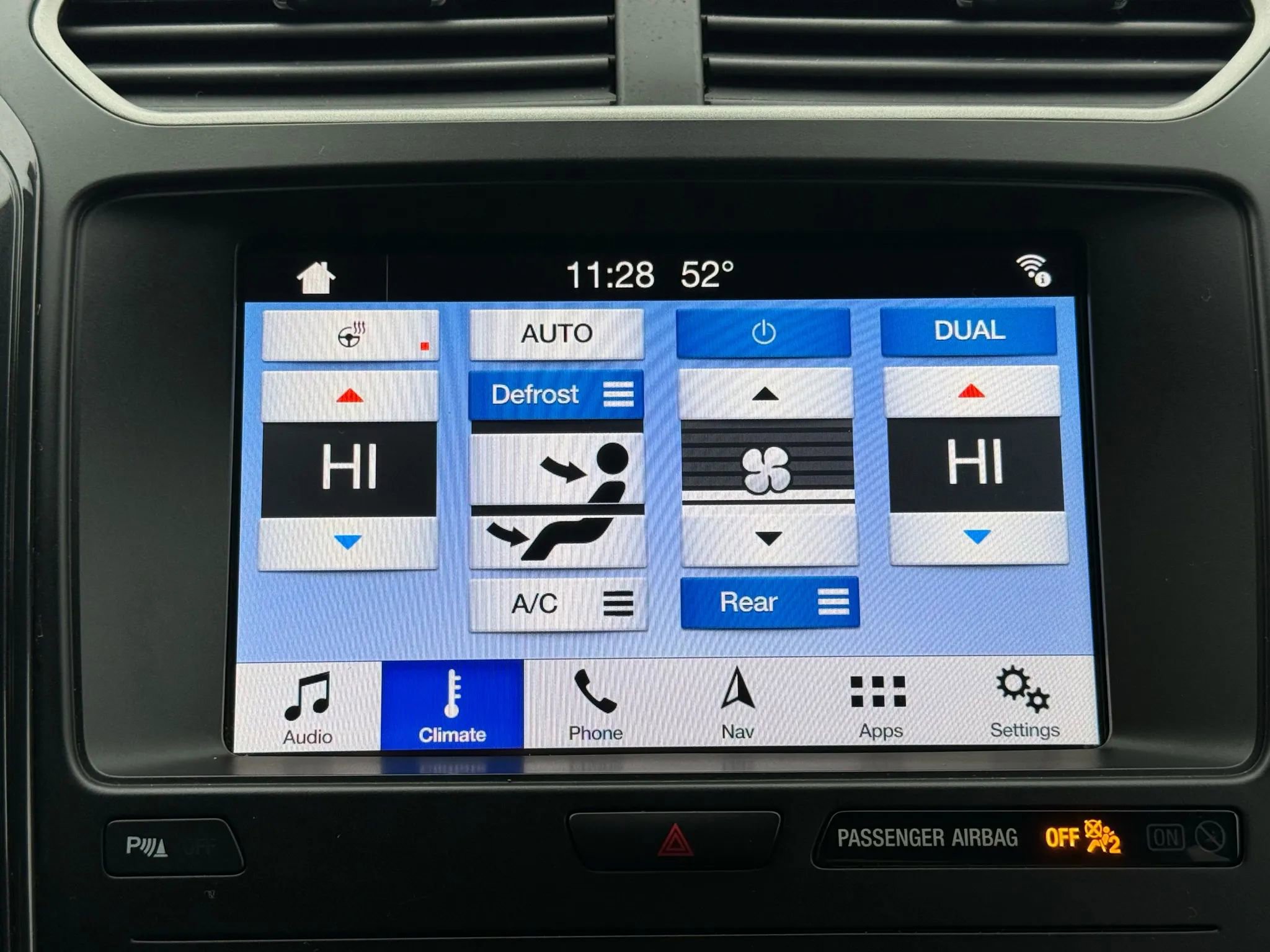 Used 2018 Ford Explorer XLT w/ Equipment Group 202A image 34