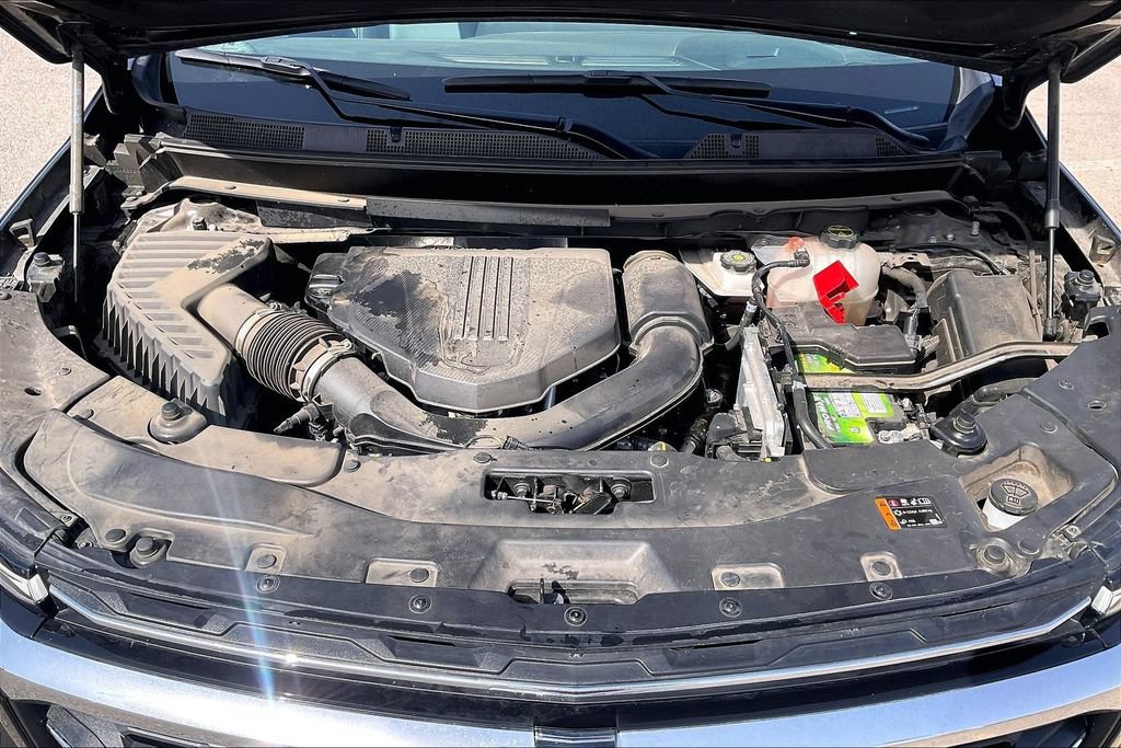 Used 2025 Chevrolet Traverse LT FWD image 10