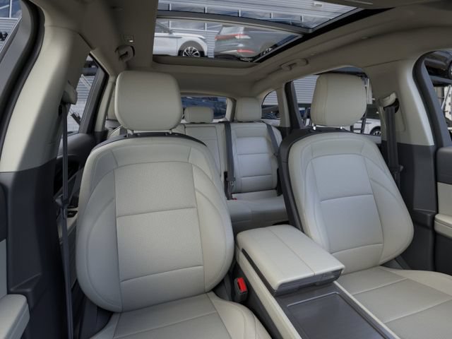 New 2026 Lincoln Nautilus Premier w/ Equipment Group 102A AWD/4WD image 11