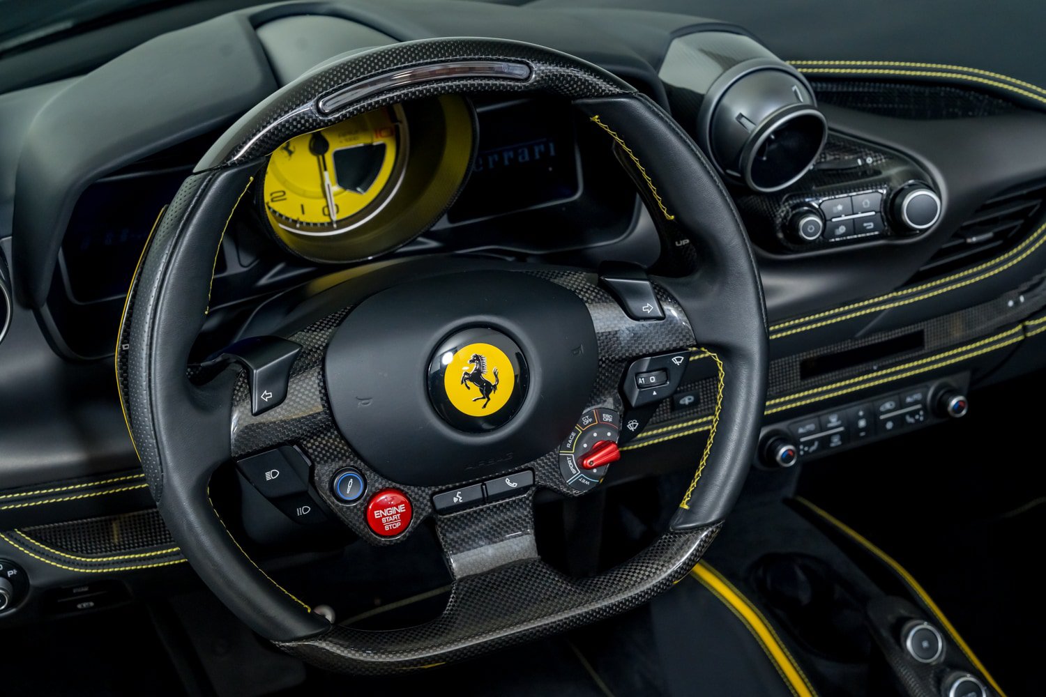 Used 2022 Ferrari F8 Tributo RWD image 31