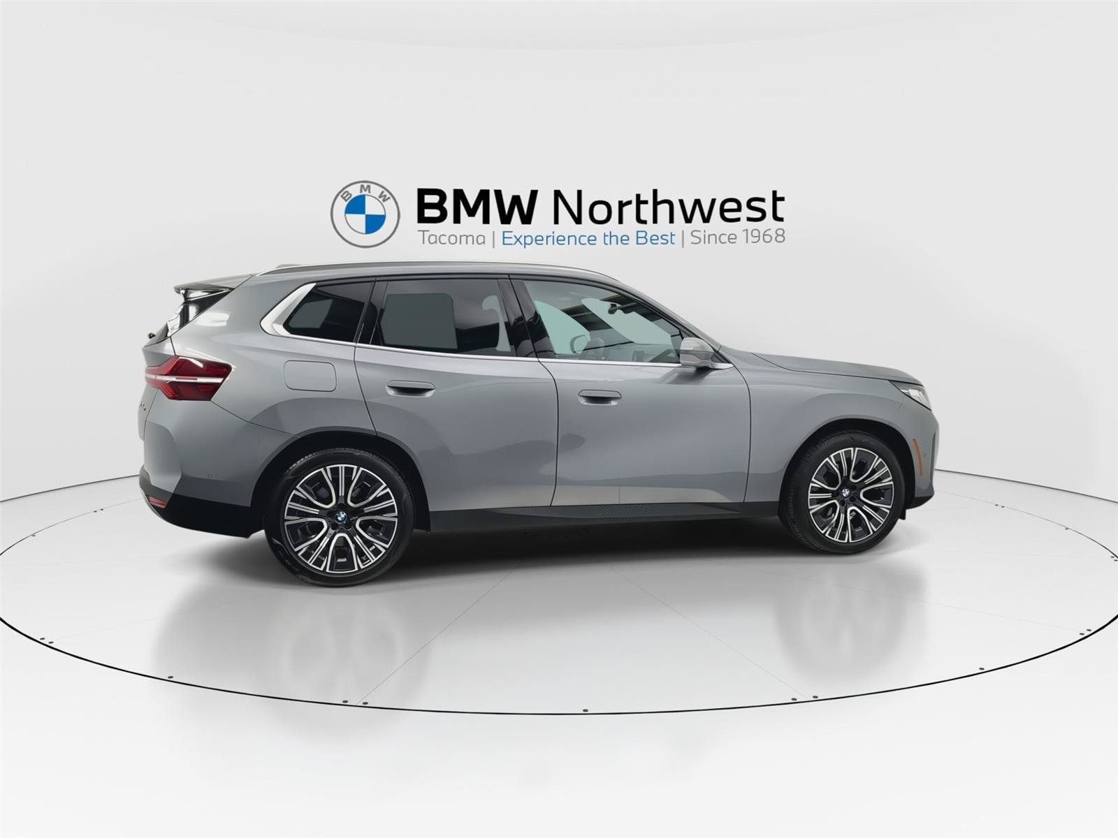 Used 2025 BMW X3 xDrive30i w/ Convenience Package AWD/4WD image 4
