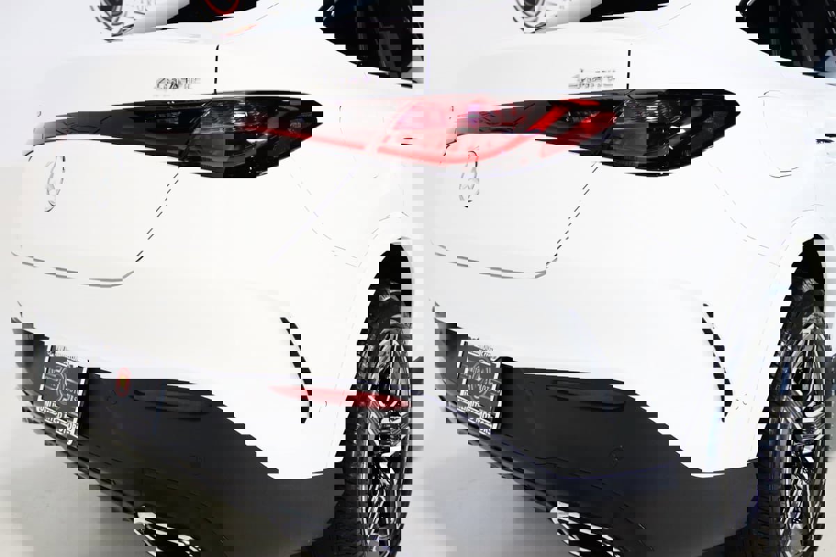 Used 2025 Mercedes-Benz GLC 300 4MATIC Coupe image 88