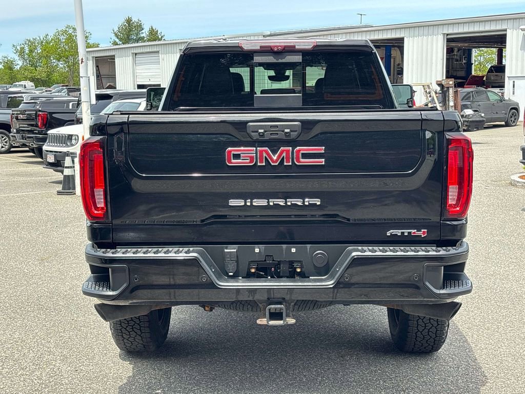 Used 2020 GMC Sierra 2500 AT4 w/ Technology Package AWD/4WD image 4
