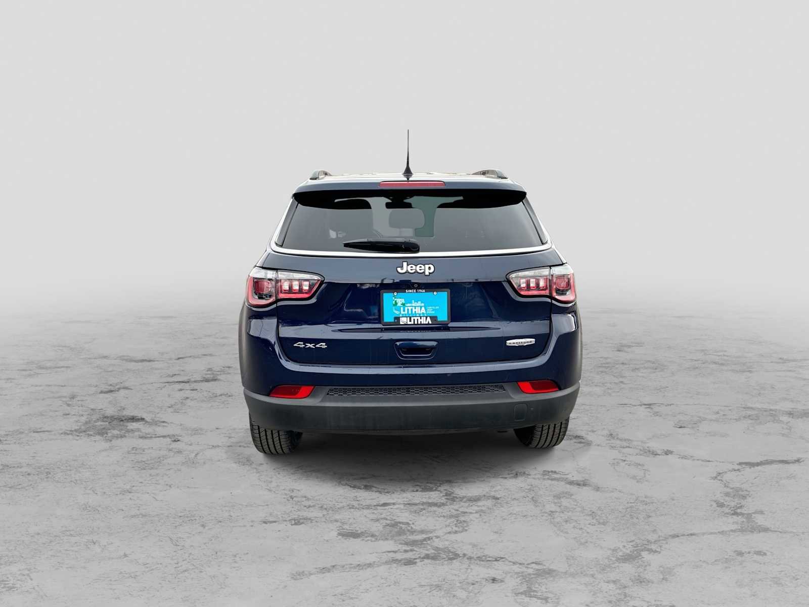 Used 2018 Jeep Compass Latitude w/ Popular Equipment Group AWD/4WD image 7
