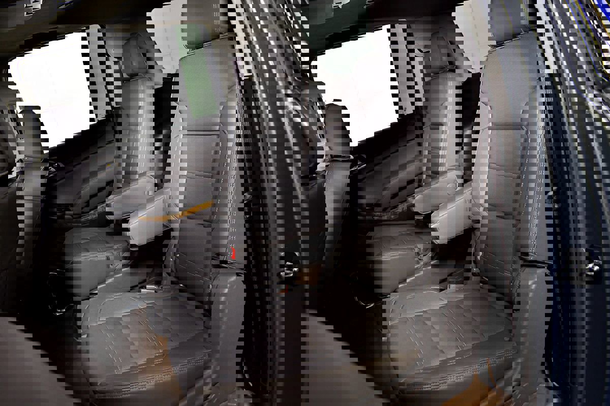 Used 2017 GMC Yukon XL Denali w/ Open Road Package image 41