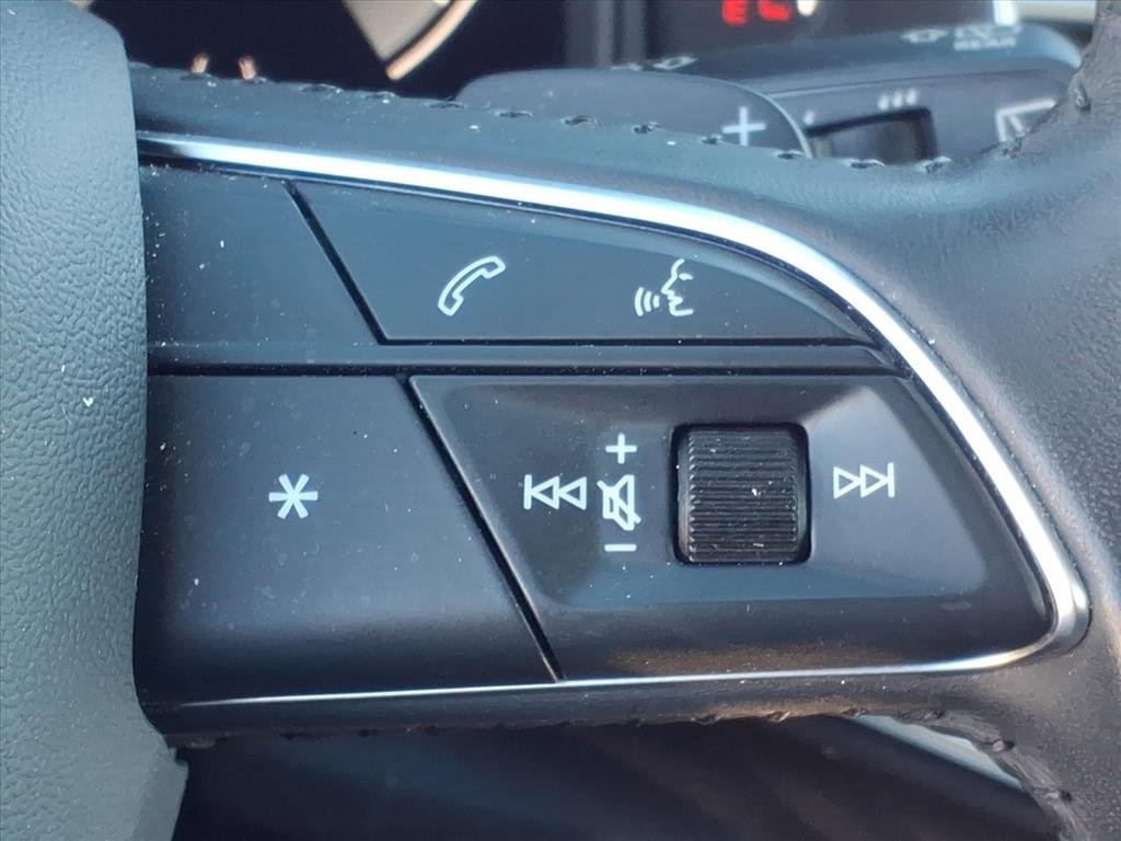 Used 2019 Audi Q8 Prestige w/ Luxury Package image 19