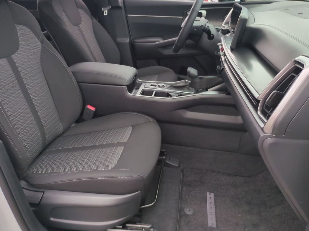 New 2026 Kia Sorento LX image 26