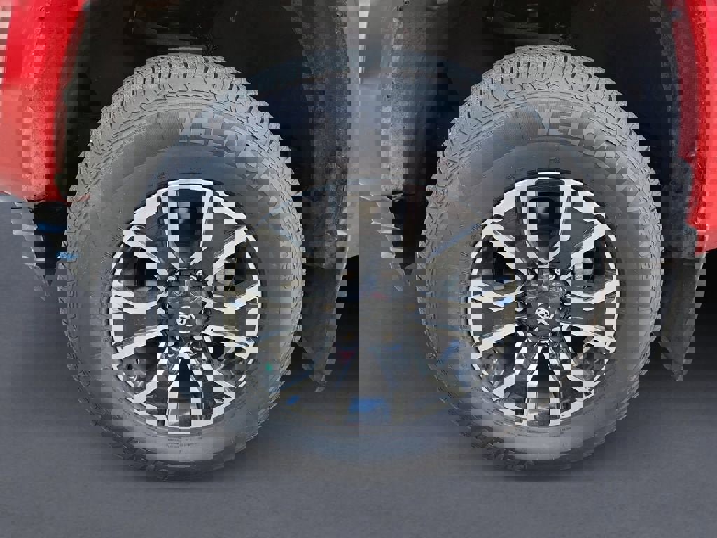 Used 2023 Toyota Tacoma TRD Sport w/ Advanced Technology Package image 14