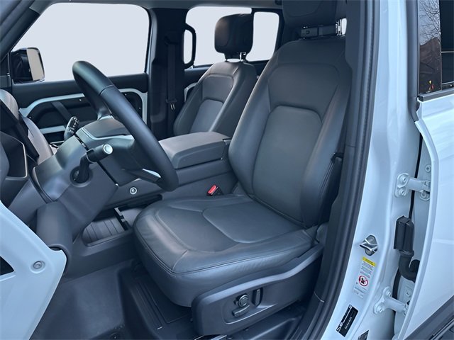 Used 2024 Land Rover Defender 110 S image 27