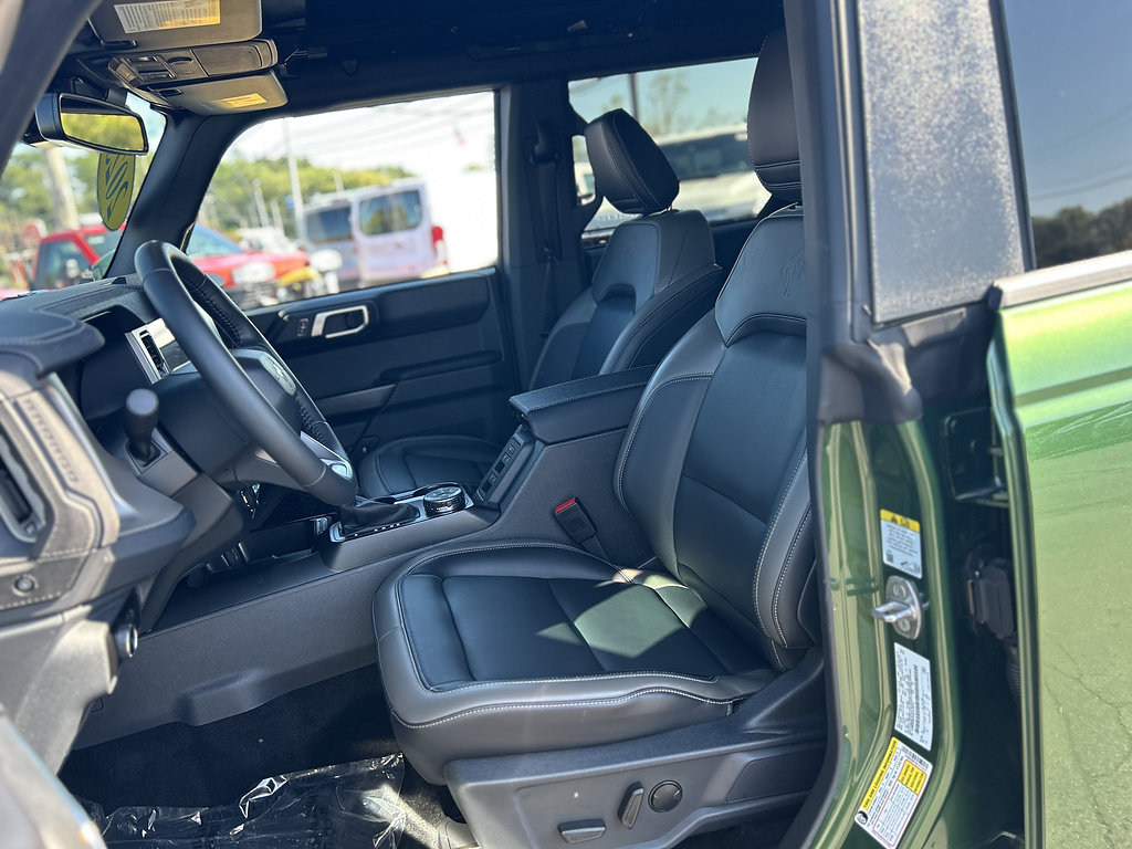 Used 2025 Ford Bronco Outer Banks w/ Sasquatch Package AWD/4WD image 11