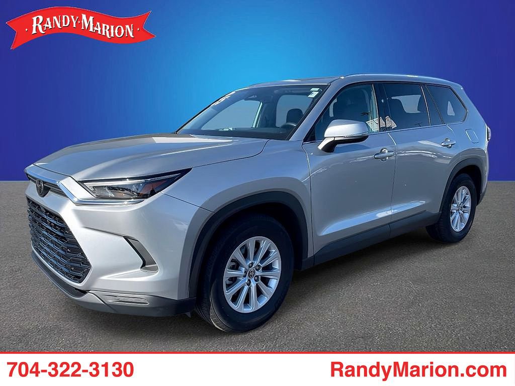 Used 2025 Toyota Grand Highlander FWD image 1