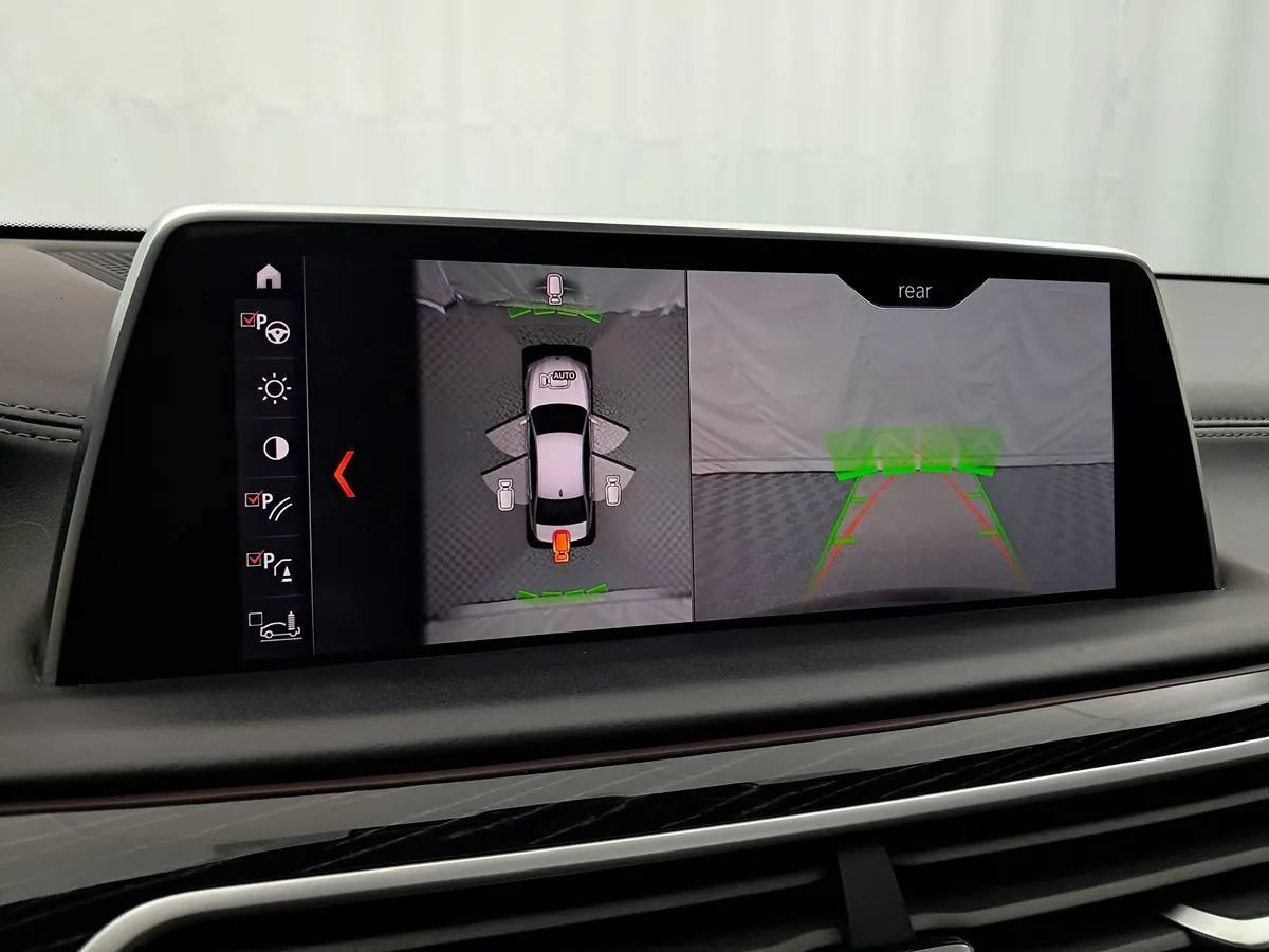 Used 2019 BMW 750i xDrive w/ Executive Package AWD/4WD image 21