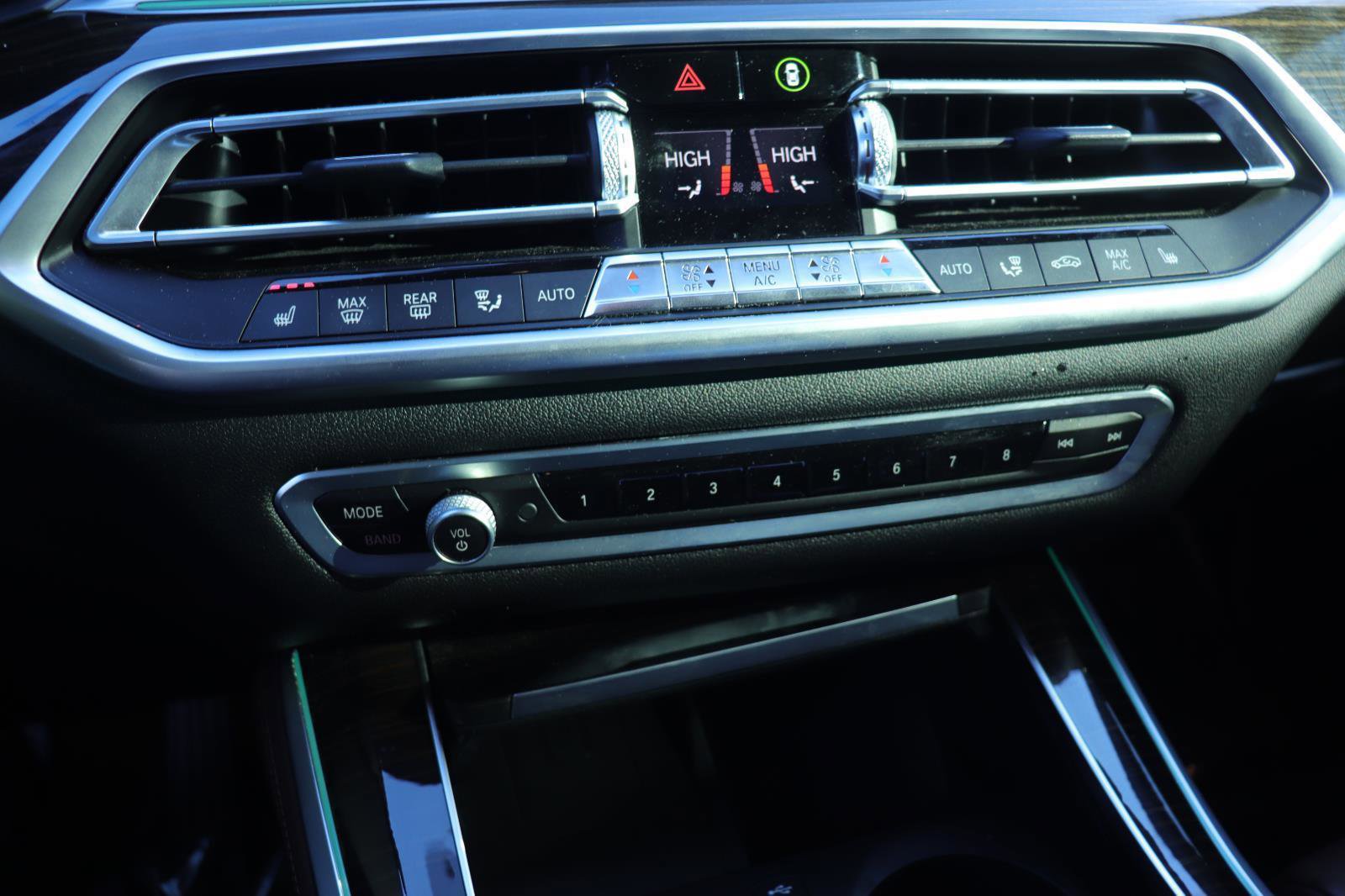 Used 2021 BMW X5 sDrive40i w/ Premium Package image 39