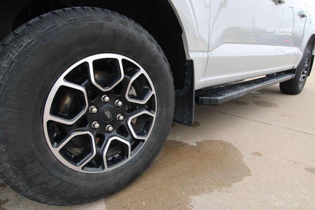 Used 2023 Ford F150 XLT w/ Equipment Group 302A High image 11