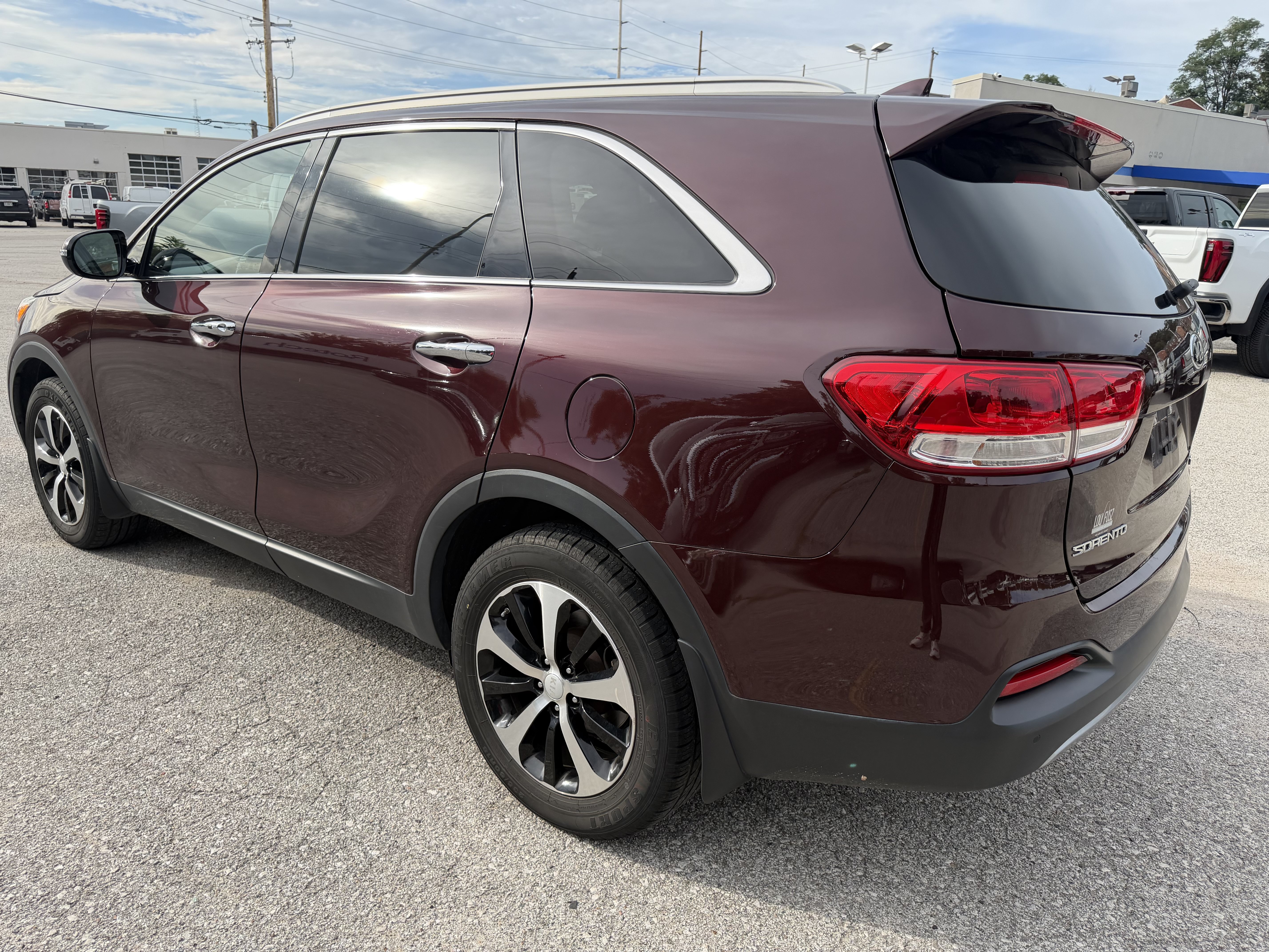 Used 2017 Kia Sorento EX FWD image 7