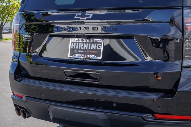 Used 2025 Chevrolet Suburban Z71 AWD/4WD image 23