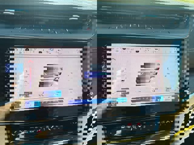 New 2026 Jeep Grand Cherokee Limited w/ Luxury Tech Group II image 42