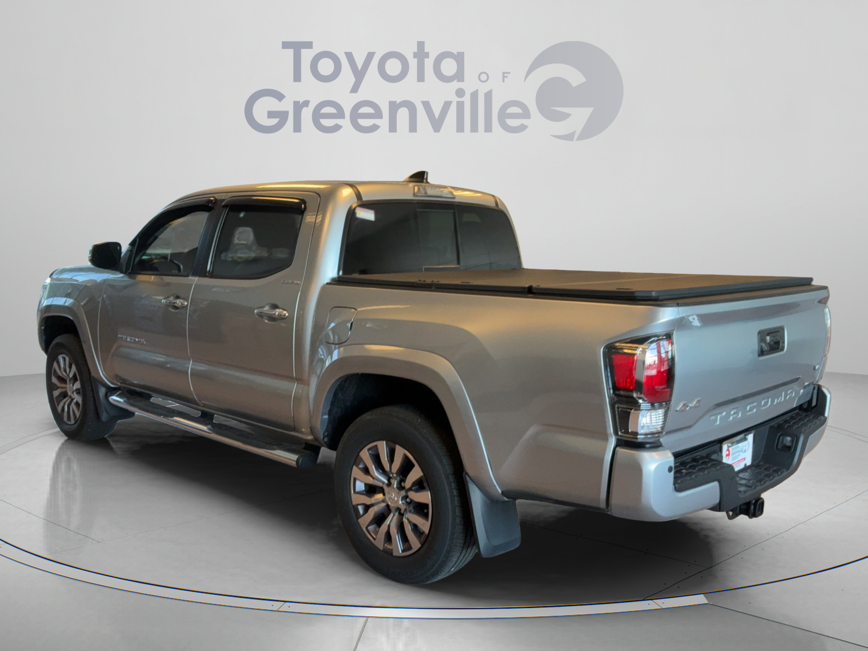 Used 2022 Toyota Tacoma Limited AWD/4WD image 4
