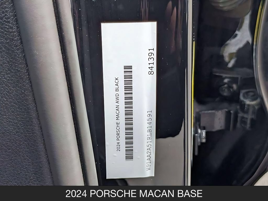 Used 2024 Porsche Macan AWD/4WD image 28
