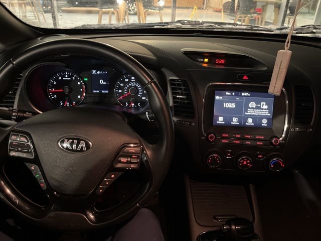Certified 2017 Kia Forte S image 7