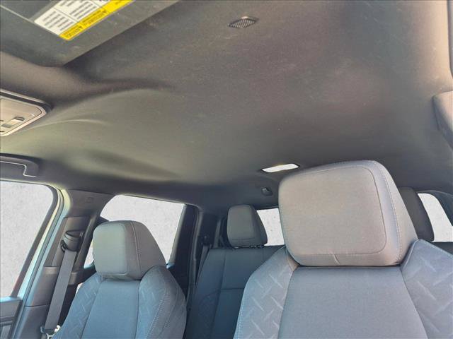 Used 2025 Toyota Tacoma SR AWD/4WD image 17