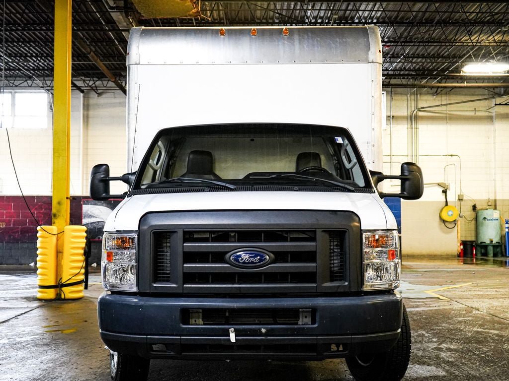 Used 2019 Ford E-350 and Econoline 350 Super Duty w/ Power Windows & Locks Group RWD image 2