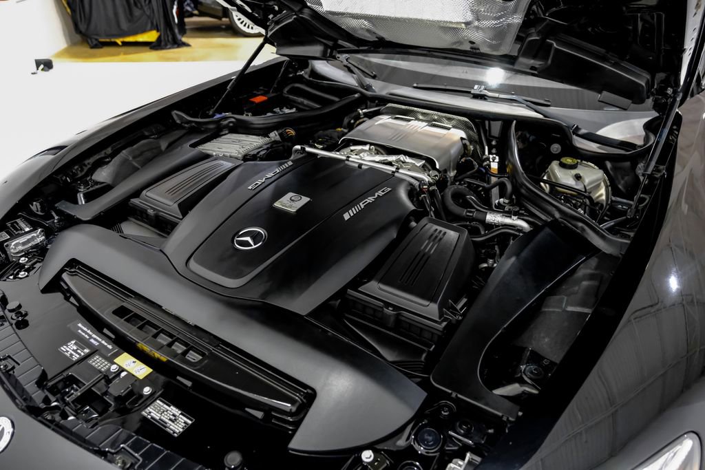 Used 2018 Mercedes-Benz AMG GT C w/ AMG Interior Night Package image 40