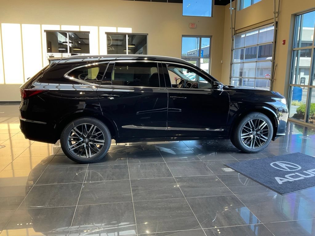 New 2026 Acura MDX w/ Advance Package AWD/4WD image 6