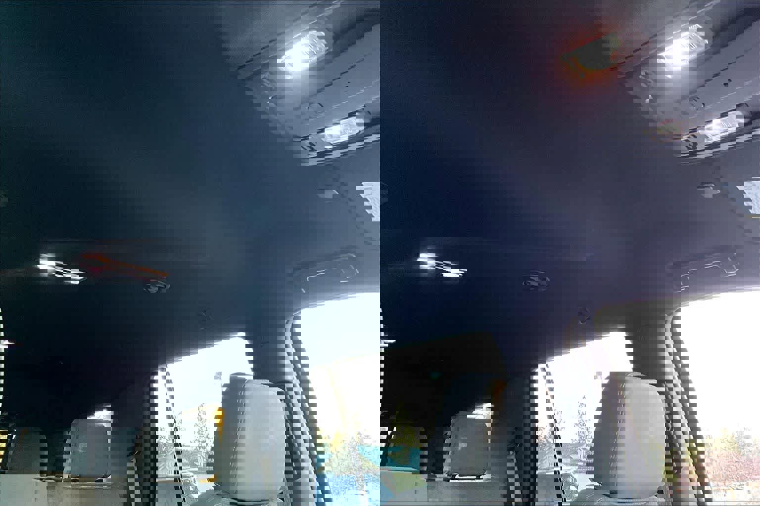 Used 2023 GMC Yukon SLE image 30