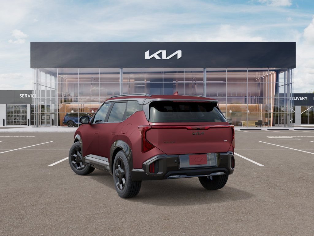 New 2027 Kia Seltos X-Line S w/ X-Line S Premium Package AWD/4WD image 4