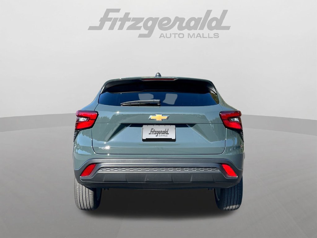Used 2025 Chevrolet Trax LS w/ LS Convenience Package FWD image 15