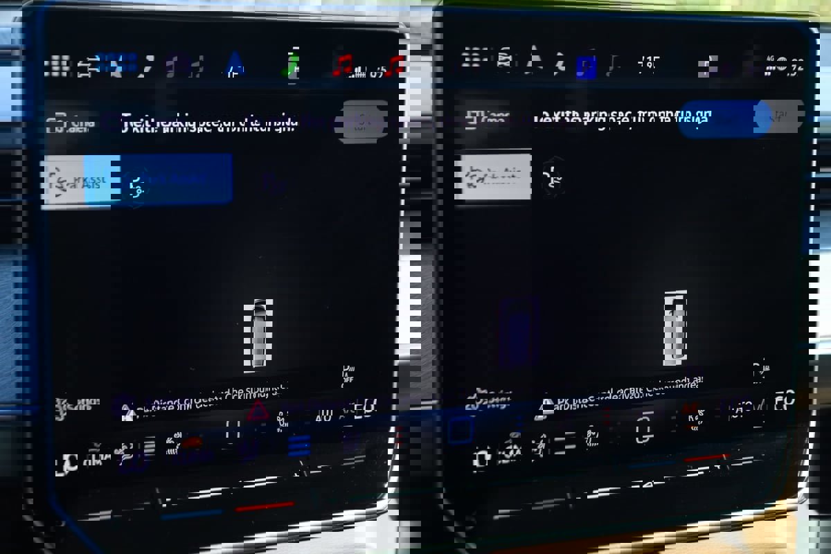 Used 2025 Volkswagen ID. Buzz Pro S image 53