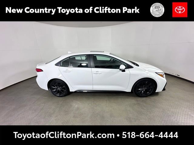 Certified 2024 Toyota Corolla SE w/ SE Premium Package image 2