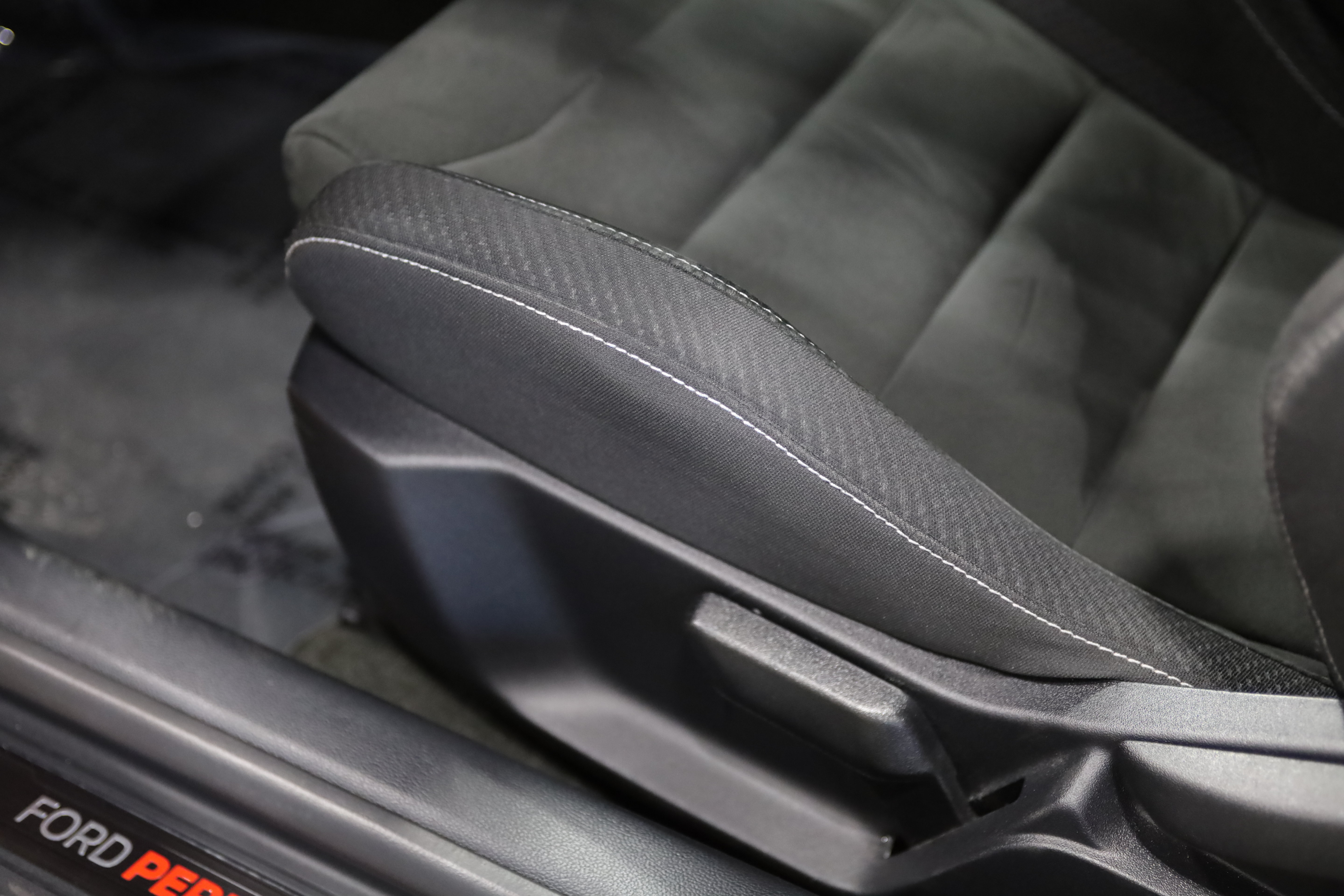 Used 2018 Ford Mustang Shelby GT350 w/ Electronics Package RWD image 18