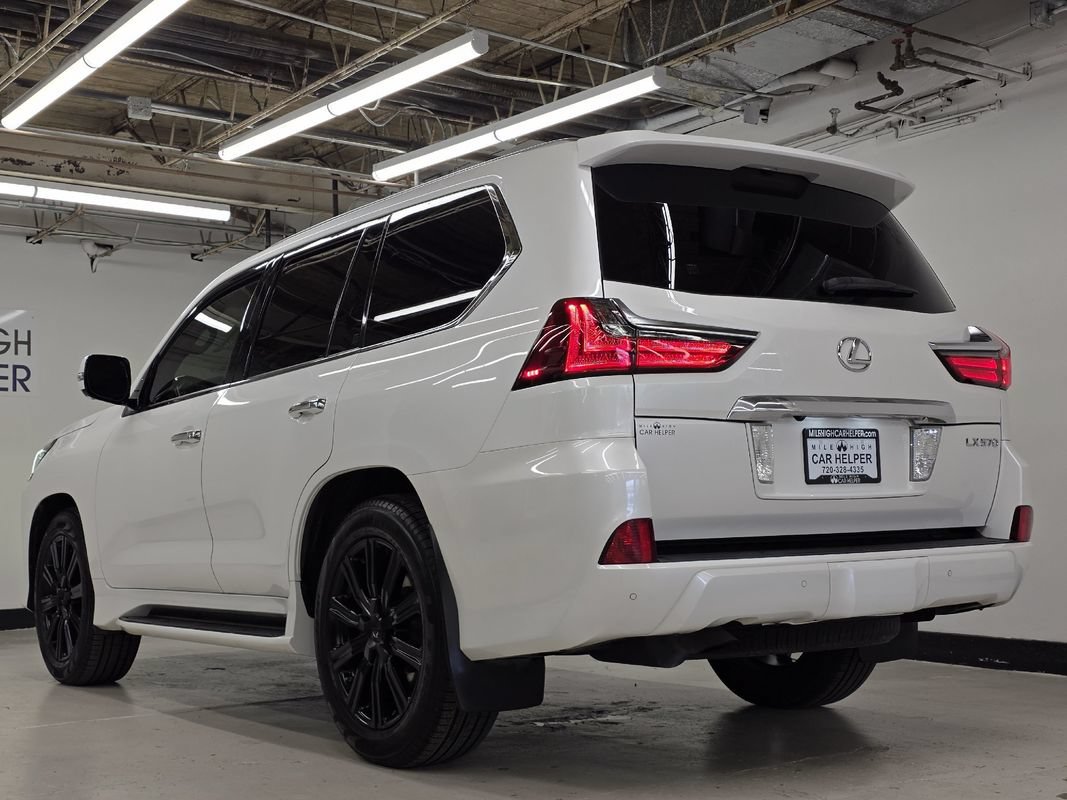 Used 2017 Lexus LX 570 4WD w/ Luxury Package image 22
