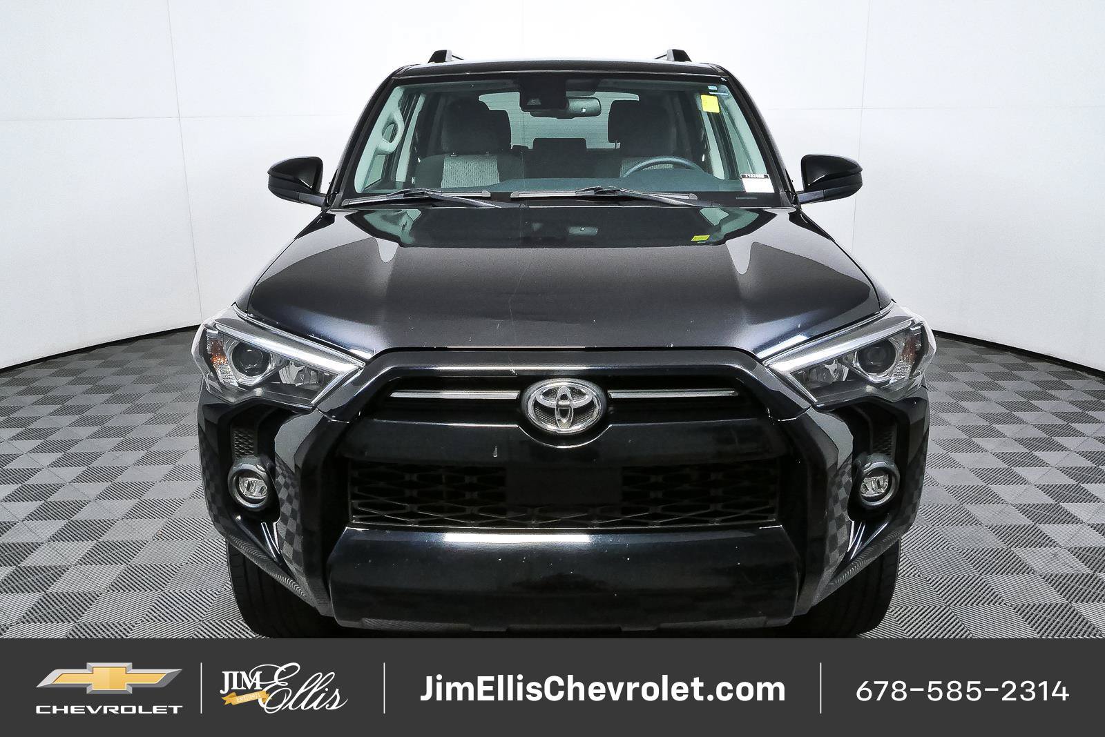 Used 2021 Toyota 4Runner SR5 AWD/4WD image 32